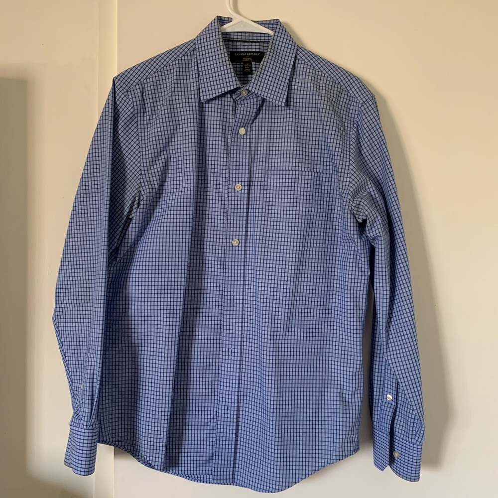 Banana Republic Men’s Small button collar shirt